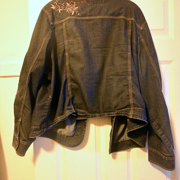 Embrordered Jean Jacket - Picture 3 of 5